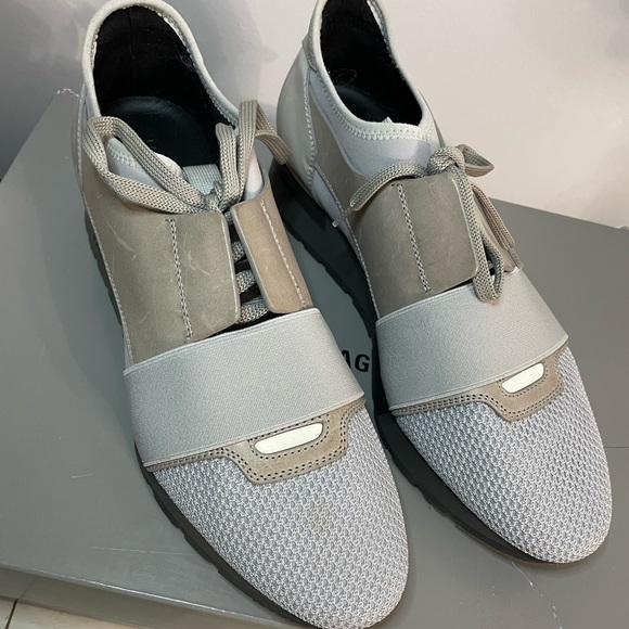 BALENCIAGA Grey runners SIZE 40 - Picture 1 of 7